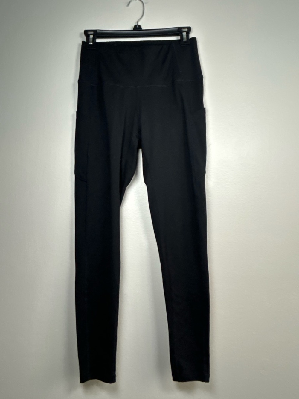 Black High-Waist Performance Leggings